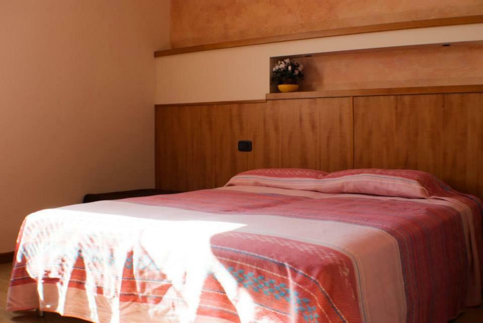 Agriturismo Fior Di Maggio 佩斯坎蒂那 外观 照片